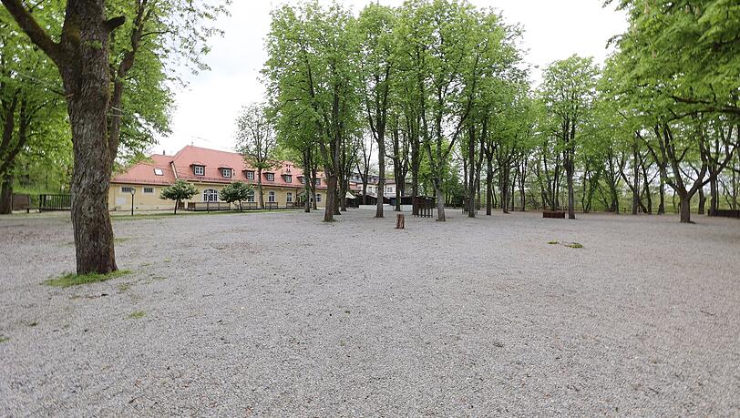 Der leere Biergarten der Menterschwaige.