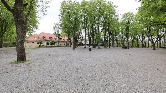 Der leere Biergarten der Menterschwaige.