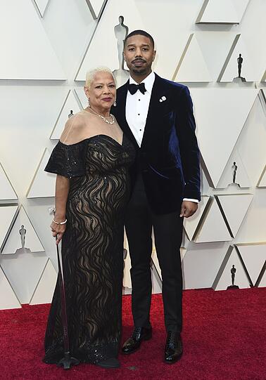 Michael B. Jordan mit seiner Mutter Donna Jordan.