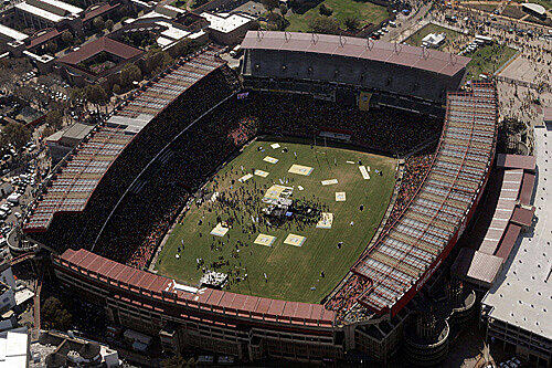 Zum Ellis Park Stadion sollen die Besucher mit dem Bus transportiert werden.