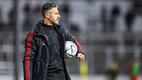 FCB-II-Trainer Martin Demichelis ließ vor dem Spiel gegen Ansbach die Rotationsmaschine laufen.