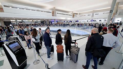 An US-Flugh&auml;fen gibt es derzeit lange Wartezeiten (Archivbild).