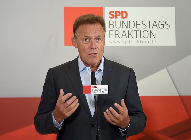 SPD-Fraktionschef Oppermann denkt laut darüber nach, dass sich im letzten Jahr der Wahlperiode "die Koalitionspartner entflechten". Foto: Britta Pedersen