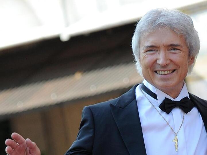 Peter Orloff soll ebenfalls ins RTL-Camp einziehen. Er soll Günther Krauses Platz einnehmen, der aus gesundheitlichen Gründen nicht teilnehmen dürfe.