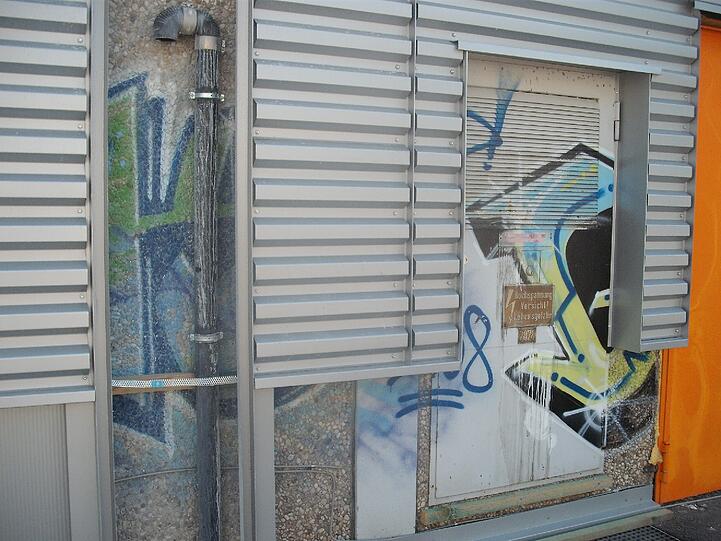 Die "Werke" des überführten Graffiti-Sprühers in der Balanstraße