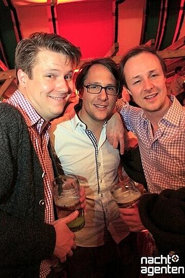 Dirndl, Lederhosen und viel Spaß: Die Party "Tracht und Pracht" am Samstag im Hippodrom auf der Theresienwiese. Mehr Bilder unter: www.nachtagenten.de.