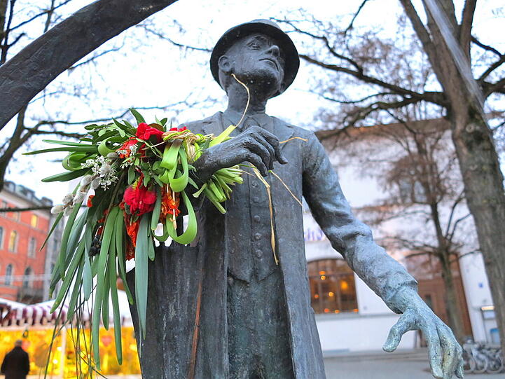 Das Karl-Valentin-Monument in der Münchner Altstadt.