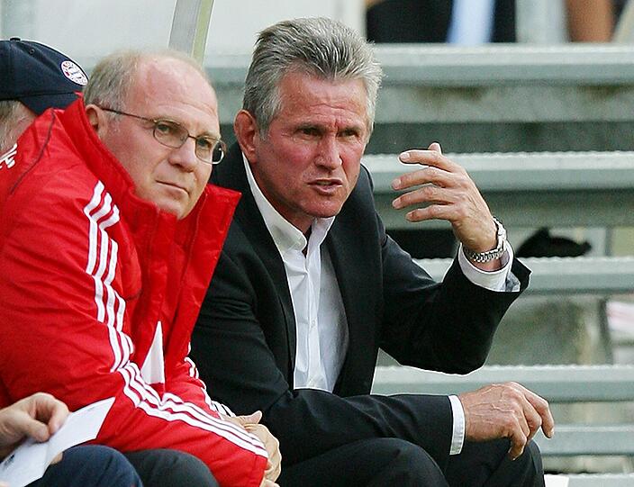 Nur unter höchst außergewöhnlichen Umständen kann sich Uli Hoeneß einen Rücktritt als  Präsident des Fußball-Rekordmeisters Bayern München vorstellen.