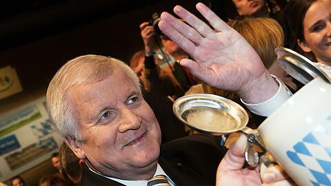 Der Haupt-Act in der Passauer Dreiländerhalle: CSU-Chef Horst Seehofer