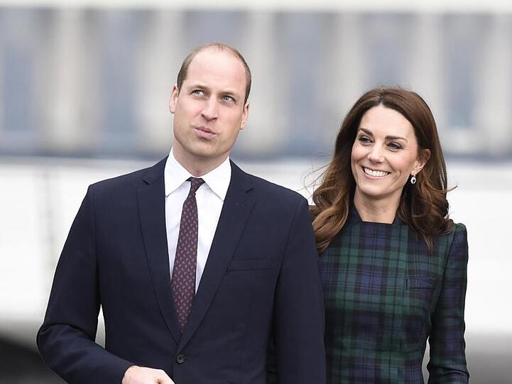 Prinz William und Kate, der Herzog und die Herzogin von Cambridge, zeigen ihre Unterstützung.