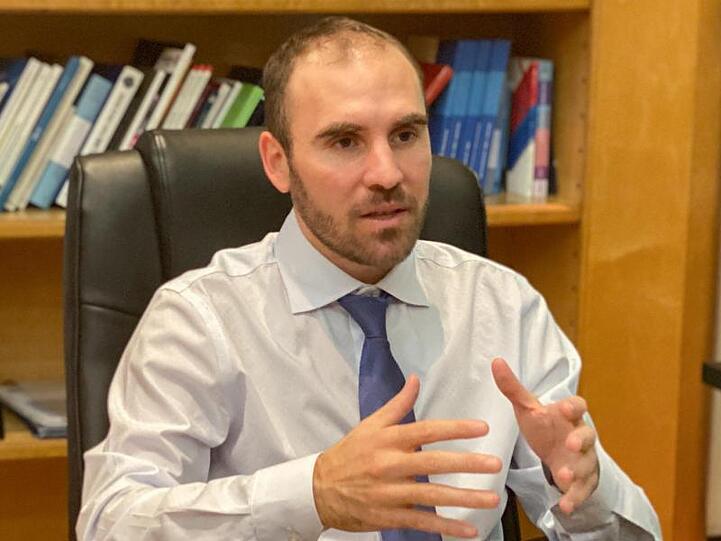 Inmitten einer schweren Wirtschafts- und Finanzkrise setzt Argentinien auf einen neuen Kredit des Internationalen Währungsfonds (IWF).