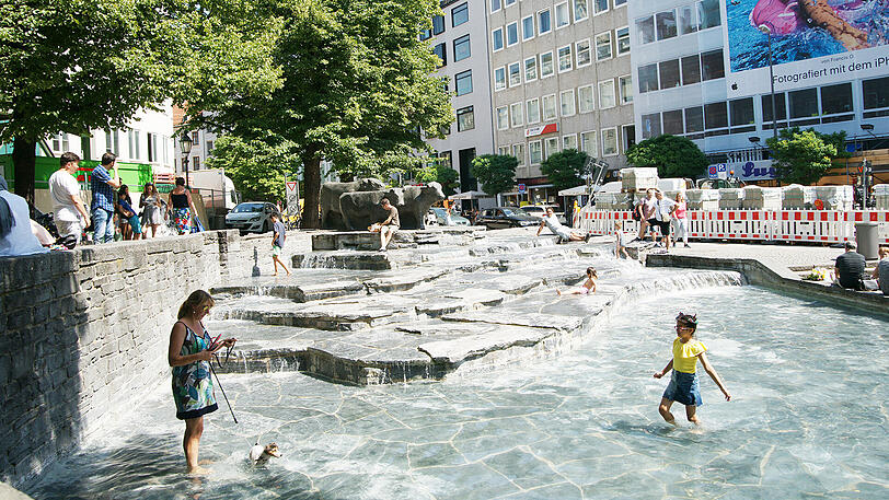 Wasserspiele am Rindermarkt.