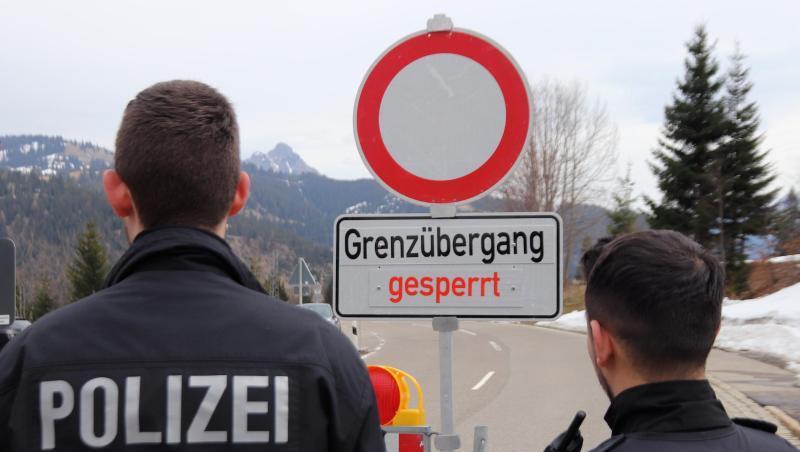 Der Grenzübergang an der Bundesstraße 308 von Oberjoch in Richtung Schattwald (Österreich) ist nun auch für Fußgänger gesperrt. Der Grenzübergang an der Bundesstraße 308 von Oberjoch in Richtung Schattwald (Österreich) ist nun auch für Fußgänger gesperrt.