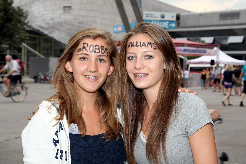 Noelle und Leonie kommen für Robbie extra aus Wiesbaden angereist.