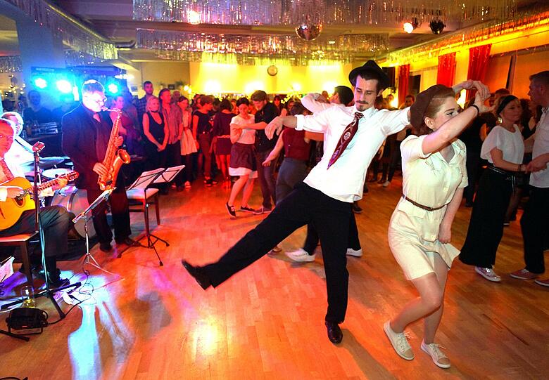Im Vintage Club in der Sonnenstraße konnte man zum Rock und Swing der 20er bis 50er nicht stillsitzen.