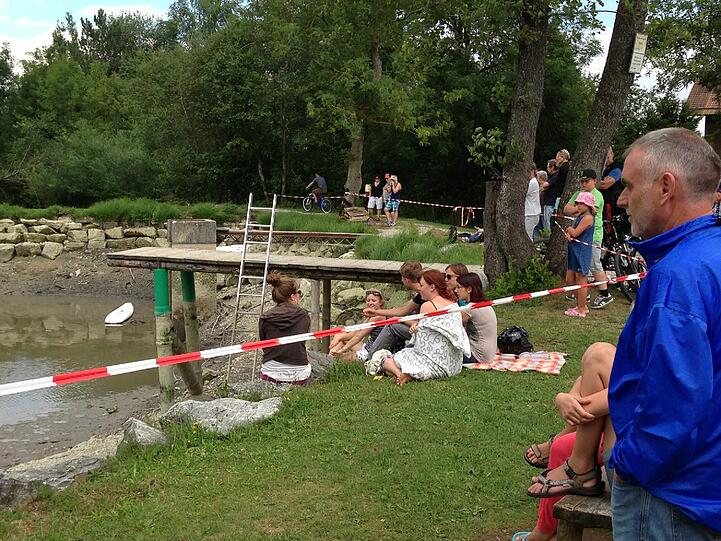 Die Suche nach Alligator-Schildkröte "Lotti" geht weiter. Hier sehen Sie die Bilder vom Badesee in Irsee.