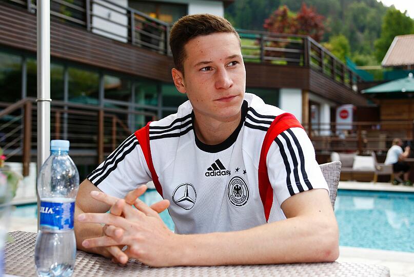Julian Draxler: Überraschend durfte er die Schlussviertelstunde der Halbfinal-Party gegen Brasilien mitfeiern. Klagloser Bankspieler.