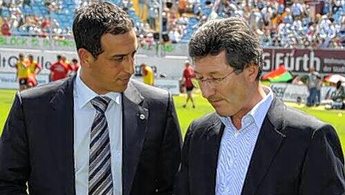 Mobil machen für das Pokal-Achtelfinale: Fürths Präsident Helmut Hack (r.) und Manager Rachid Azzouzi. Mobil machen für das Pokal-Achtelfinale: Fürths Präsident Helmut Hack (r.) und Manager Rachid Azzouzi.
