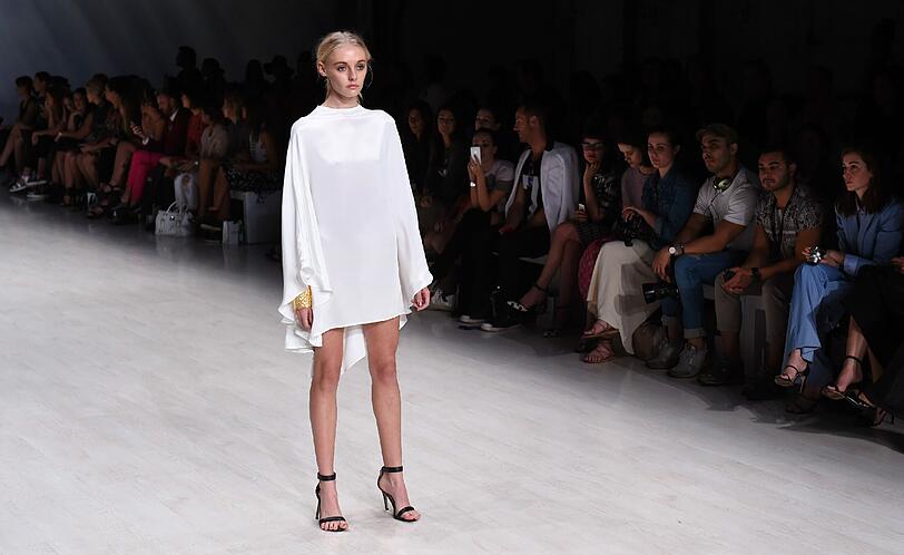 Fashion Show in Australien: Designer Alvin Fernandez lässt die Models bei seinen Krationen gerne viel zeigen. Die Bilder.