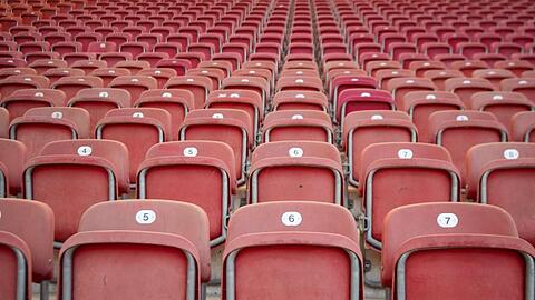 Vor einem Jahr zum 26. Spieltag 2020 rief die Deutsche Fußball Liga den Stillstand aus.