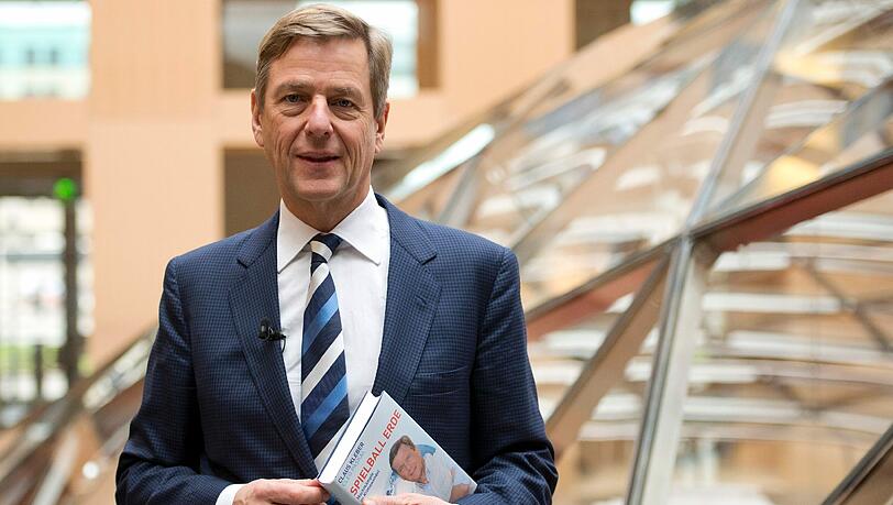 ZDF-Journalist Claus Kleber beklagt eine ungenügende Aufmerksamkeit in Europa für die strategischen Folgen des Klimawandels. ZDF-Journalist Claus Kleber beklagt eine ungenügende Aufmerksamkeit in Europa für die strategischen Folgen des Klimawandels.