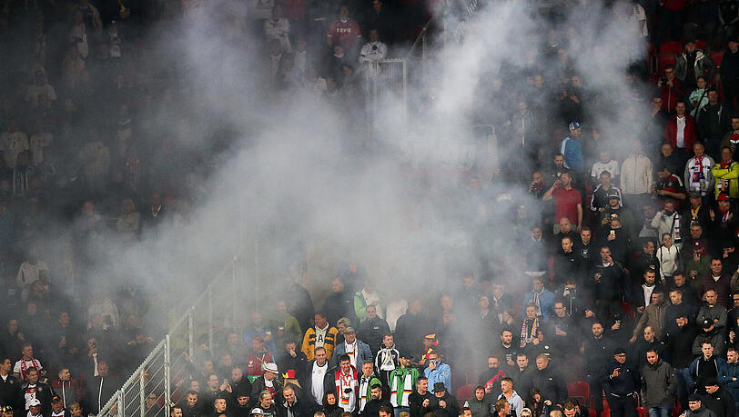 Die FIFA ermittelt gegen deutsche Problemfans. Die FIFA ermittelt gegen deutsche Problemfans.