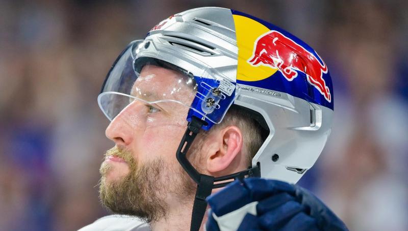 Der Eishockey-Spieler Michael Wolf. Foto: Uwe Anspach Der Eishockey-Spieler Michael Wolf. Foto: Uwe Anspach