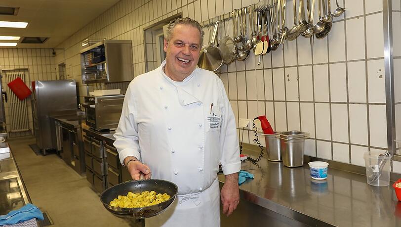 Lädt im November zur "Ess-Klasse" in die Fasanerie: Küchenchef Piersandro Pieli freut sich auf Sie!