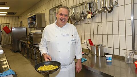 Lädt im November zur "Ess-Klasse" in die Fasanerie: Küchenchef Piersandro Pieli freut sich auf Sie!