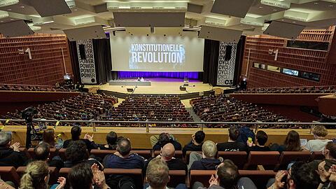 Ein B&uuml;ndnis hat einen "digitalen Unabh&auml;ngigkeitstag" ausgerufen.