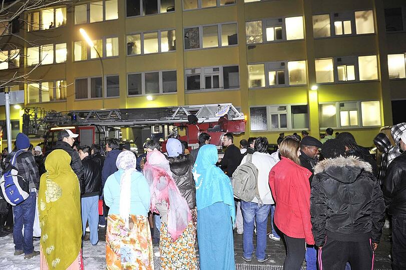 Die 350 Bewohner des Asylantenheims mussten evakuiert werden.