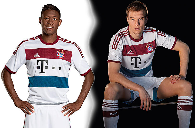 Und so sieht das neue Auswärtstrikot der Münchner aus. Davids Alaba und Holger Badstuber sind sichtlich begeistert