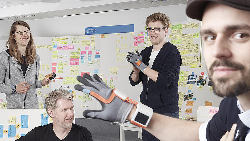 Ihre tragbaren Barcode-Scanner sind heute vielfach im Einsatz - doch begann alles mit der Idee von vier Studenten