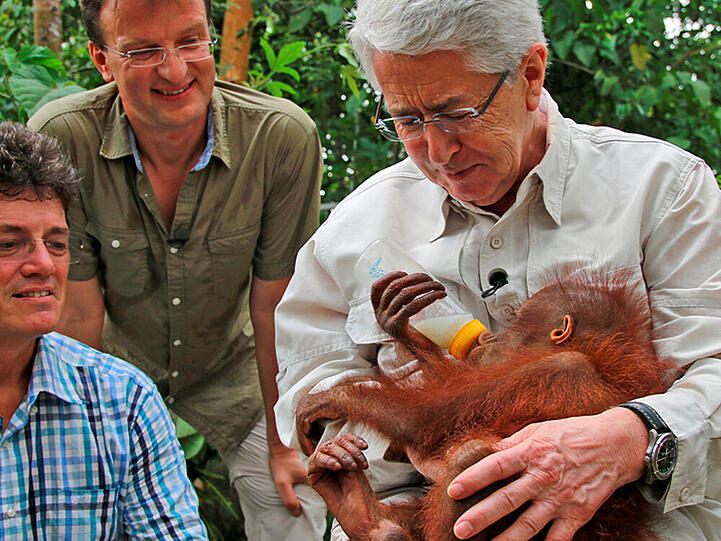 Frank Elstner begab sich auf Borneo auf die Spuren der Orang-Utans