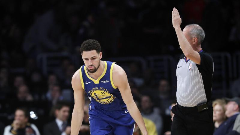 Rekordmann: Klay Thompson (l) feiert einen Korb gegen die LA Lakers. Rekordmann: Klay Thompson (l) feiert einen Korb gegen die LA Lakers.