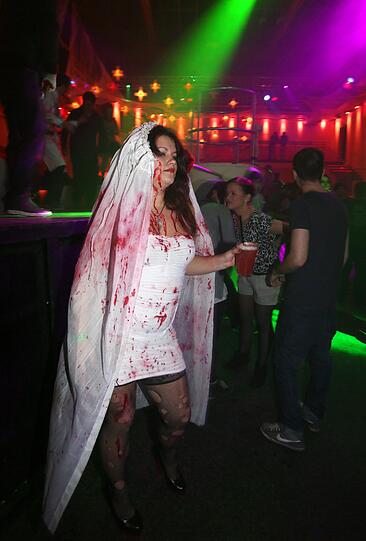 Bereits am Wochenende feierten die Münchner in den Clubs Halloween - Gruselig wird heuer auch Allerheiligen eingeläutet!