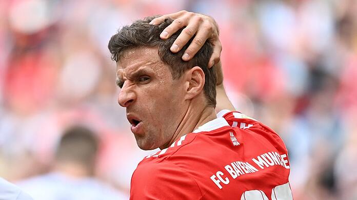"Nach Wochen des Leidens und schlechten Resultaten brauchen wir jeden Tropfen Selbstvertrauen für die letzten vier Spiele", sagt Thomas Müller, der es unter Trainer Thomas Tuchel schwer hat.
