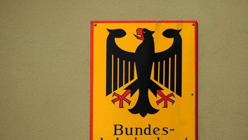 Der Mitarbeiter des Portals "FragDenStaat" hatte das BKA aufgefordert, die Namenslisten zu veröffentlichen. Die Behörde hatte ihm das mehrfach verweigert. Foto. Fredrik von Erichsen Der Mitarbeiter des Portals "FragDenStaat" hatte das BKA aufgefordert, die Namenslisten zu veröffentlichen. Die Behörde hatte ihm das mehrfach verweigert. Foto. Fredrik von Erichsen