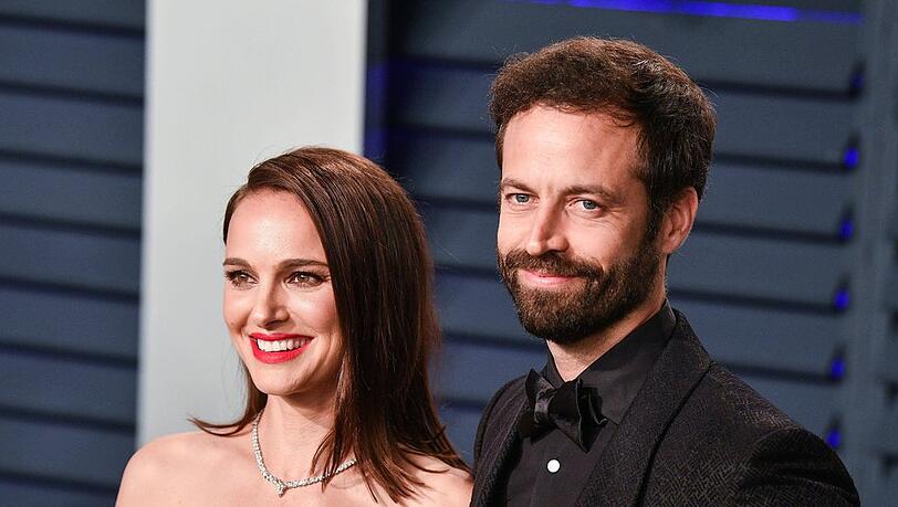 Oscarpreistr&auml;gerin Natalie Portman mit Ehemann Benjamin Millepied auf der "Vanity Fair"-Oscar-Party 2019.
