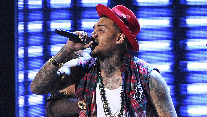 Chris Brown selbst ist in der Schießerei nichts passiert Chris Brown selbst ist in der Schießerei nichts passiert