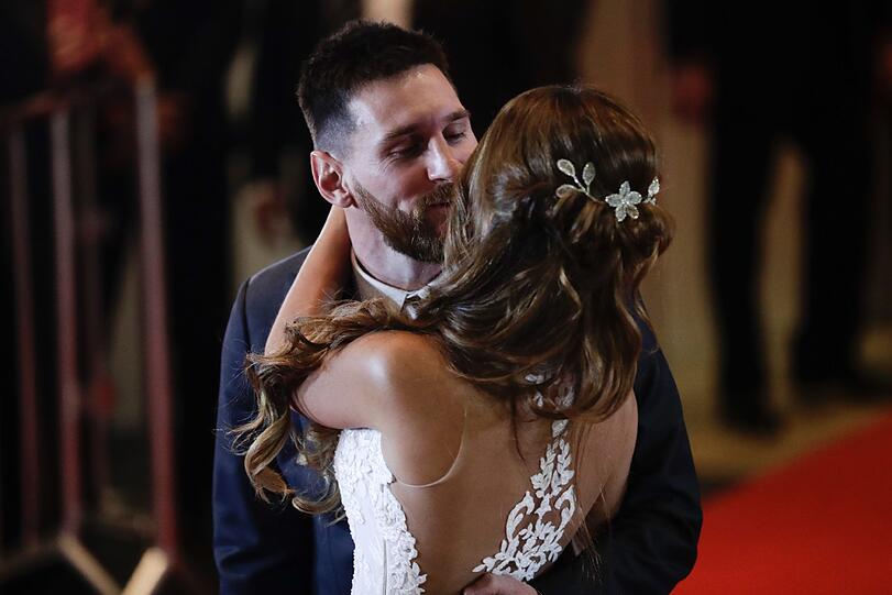 Die Bilder von der Hochzeit von Barca-Superstar Lionel Messi.