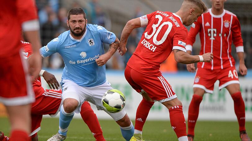 SASCHA MÖLDERS NOTE 4 - Starke Vorarbeit auf Ziereis in der Anfangsphase, danach lange nur bei Pressing und weiten Bällen gefragt. Vergab die Führung.
