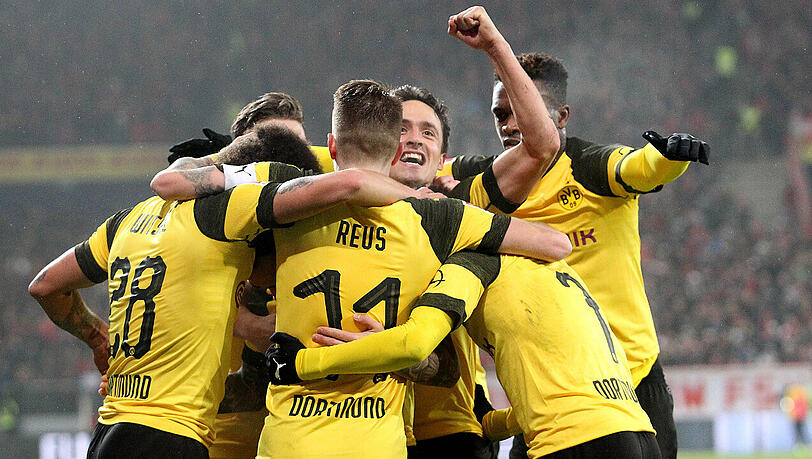 Dortmunder Jubel beim 2:1 in Mainz.