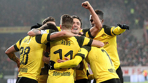 Dortmunder Jubel beim 2:1 in Mainz.