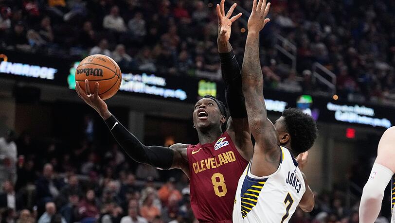 Dennis Schr&ouml;der (l.) kam f&uuml;r Cleveland auf sechs Punkte.