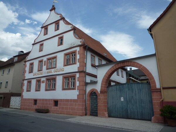 ELFERSHAUSEN: Dieses schöne Anwesen aus dem Jahr 1551 steht im Kreis Bad Kissingen zum Verkauf.