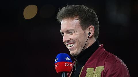 Trainer Julian Nagelsmann vom FC Bayern gibt ein Interview.