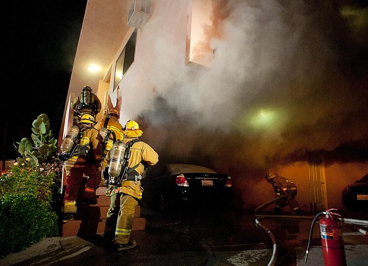 Mehr als 50 Brände und ein Schaden in Millionenhöhe soll er gelegt
haben: Die Polizei in Los Angeles hat einen jungen Deutschen unter
dem Verdacht der Brandstiftung festgenommen.