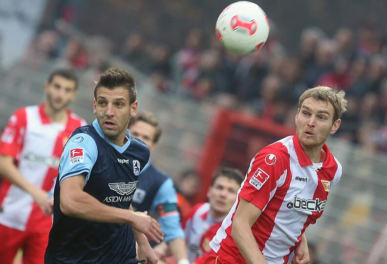 Gui Vallori				NOTE: 5
Kurz nach der Pause war für den Spanier schon Schluss. Alexander Schmidt brachte unmittelbar nach dem Ausgleich Necat Aygün für Vallori ins Spiel. Insgesamt ein unglücklicher Auftritt. Gerade in der ersten Hälfte ein ums andere Mal überfordert.