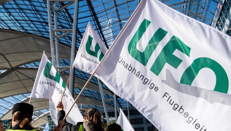 Die Gewerkschaft Ufo hat bereits einen Warnstreik und zwei reguläre Streikwellen bei verschiedenen Flugbetrieben des Lufthansa-Konzerns organisiert.